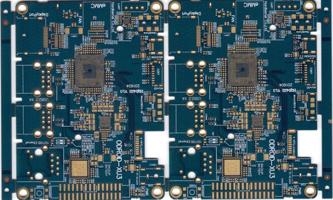 Multilayer printed circuit board panel with dense interconnections.